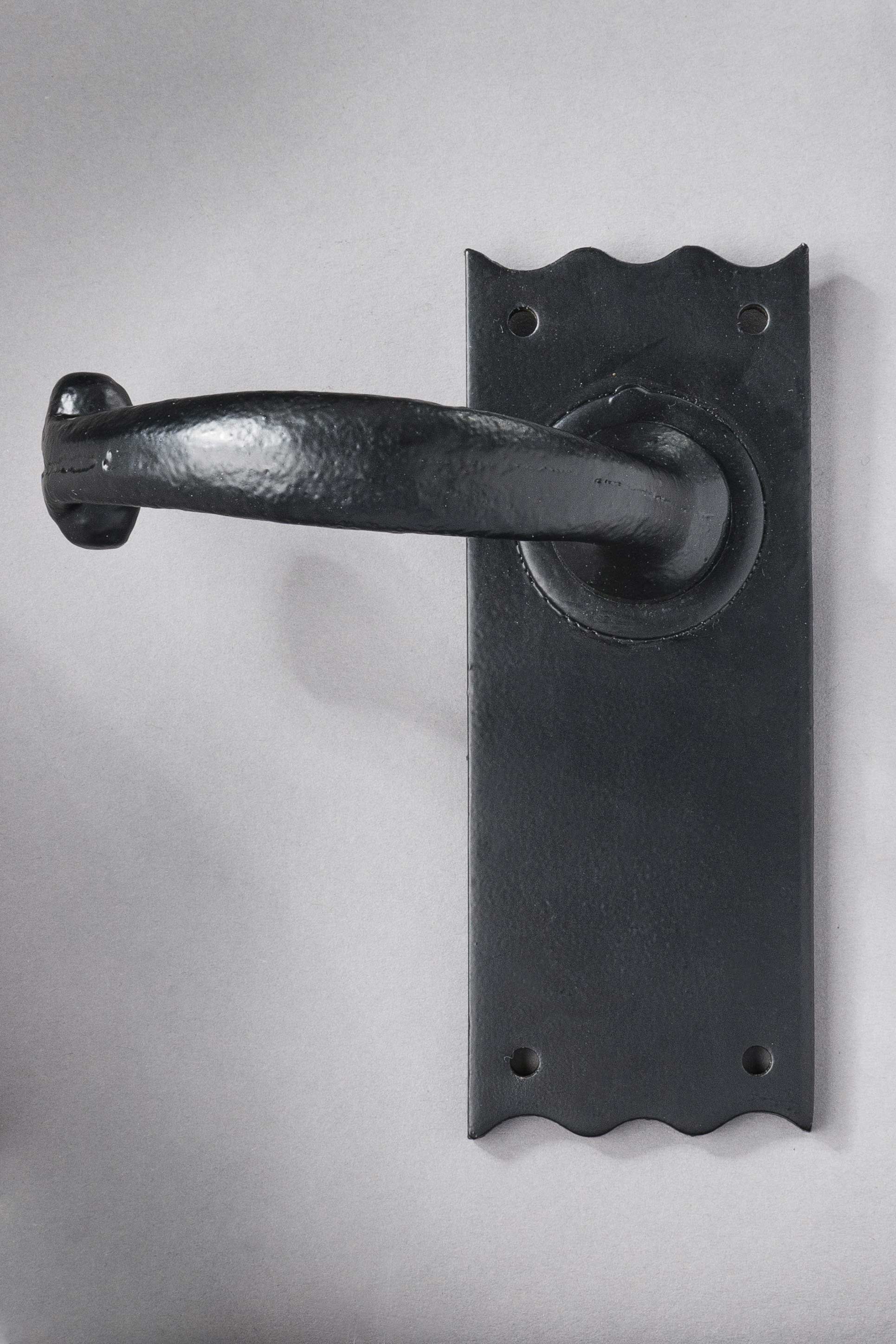 An image of Framlingham Sprung Lever Handle