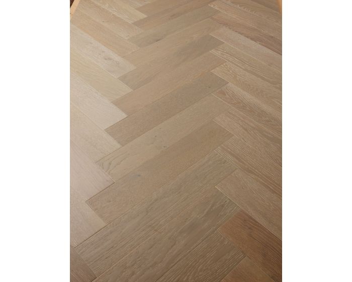 Herringbone Multi-Ply Oak Flooring - 15/4x120x600mm (1.152m/Pack) - Benton