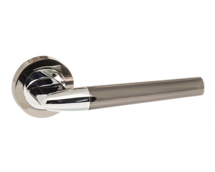 Tennessee Lever On Round Rose - Black Nickel / Polished Chrome