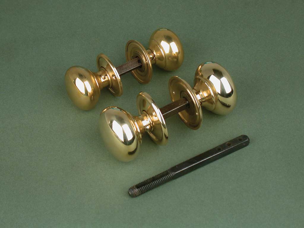 An image of Small Polished Brass Cottage Knob