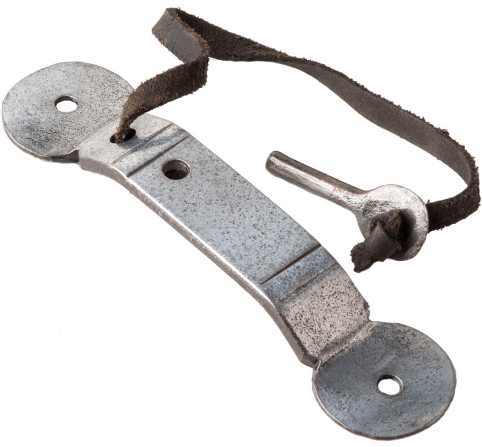 An image of Pewter Locking Keep With Leather Strap