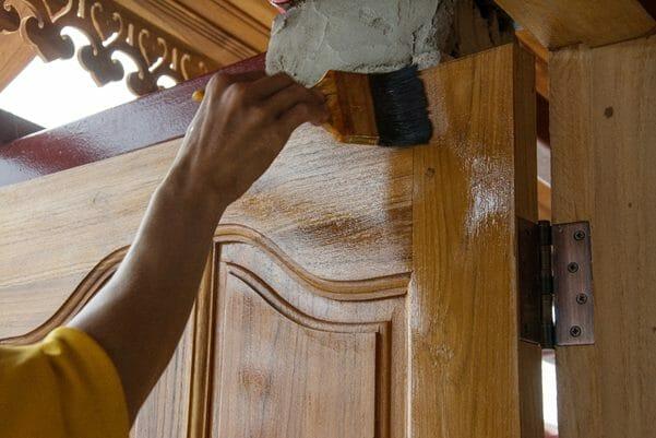 Painting Oak Doors – Tips and Advice